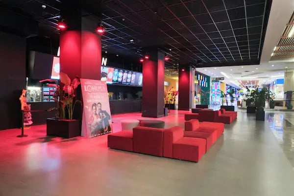 World Cinezone Downtown - Resim 18