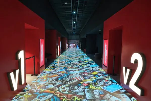 World Cinezone Downtown - Resim 3