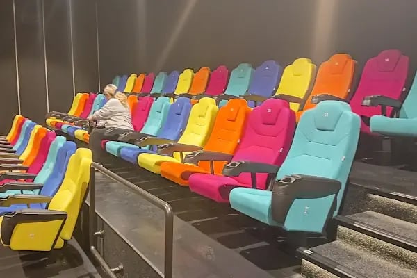 World Cinezone Downtown - Resim 4