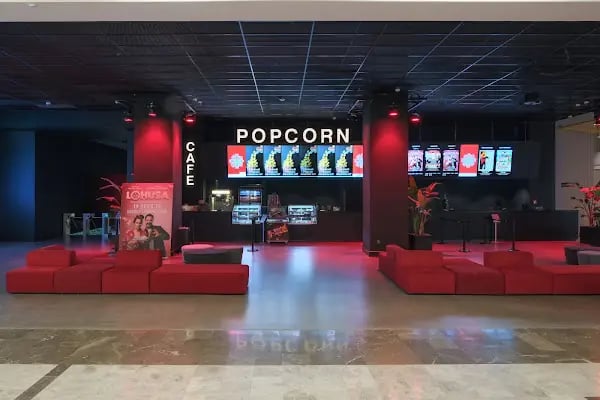World Cinezone Downtown - Resim 19