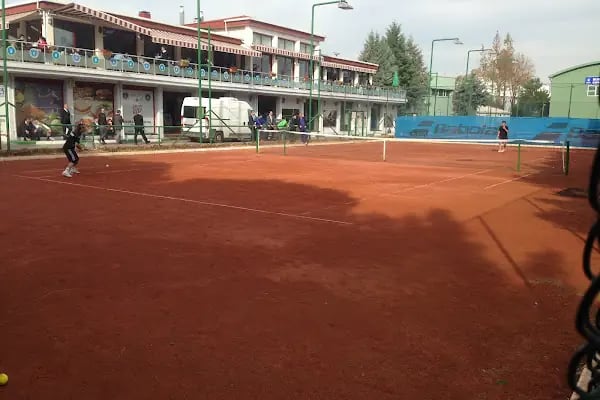 Bursa Büyükşehir Belediyesi Spor Tesisleri Tenis Kortları - Resim 9