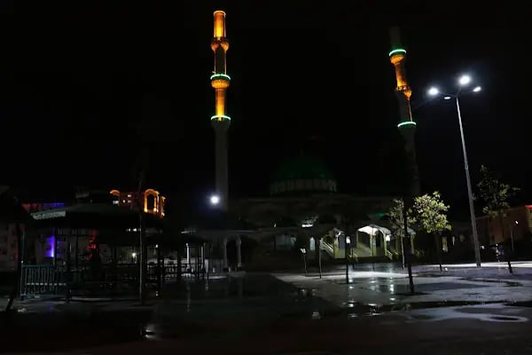 Adil Karcılar Camii - Resim 13