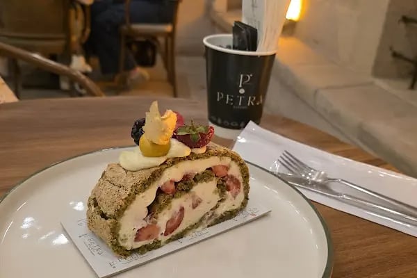 Petra Bakery - Resim 15