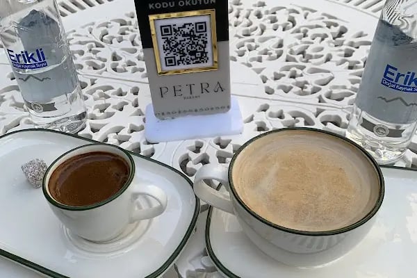 Petra Bakery - Resim 12
