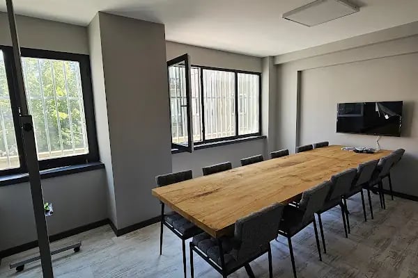 ALTC Amerikan Dil Eğitim Merkezi Kızılay Şubesi İngilizce Kursu - Resim 19