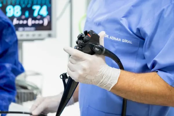 Prof. Dr. Adnan GİRAL Gastroenteroloji ve İç Hastalıkları Uzmanı - Resim 2