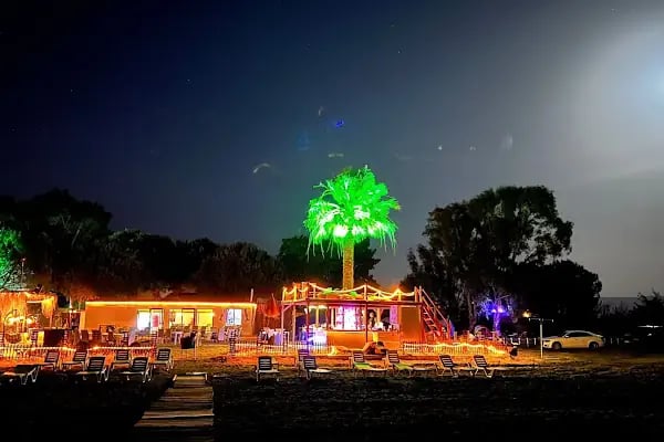 Barcelona Beach Camping Orjan - Resim 1
