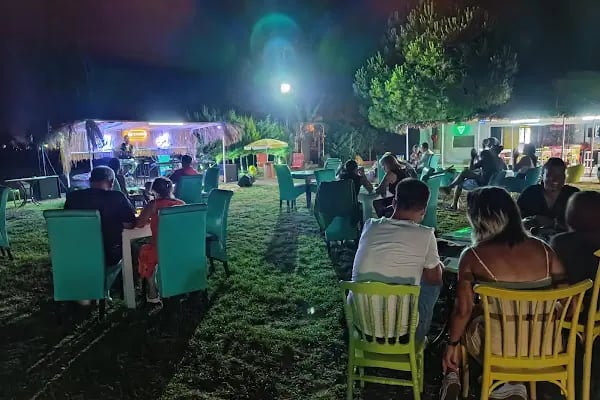 Barcelona Beach Camping Orjan - Resim 16