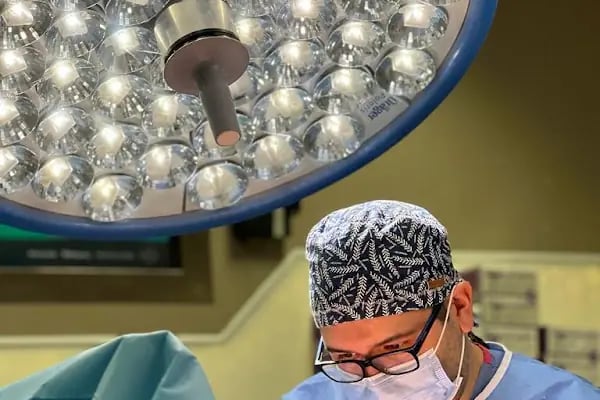 Op.Dr. Orkun Uyanık - Plastik Rekonstrüktif Ve Estetik Cerrahi - Resim 3