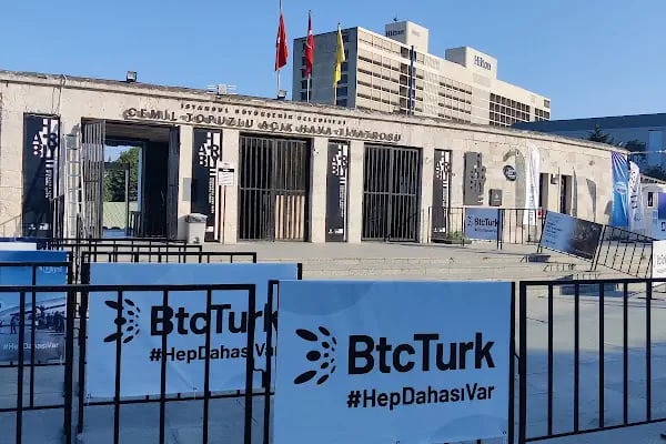 Harbiye Cemil Topuzlu Açık Hava Tiyatrosu - Resim 12