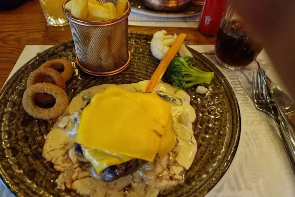 Le Chevy Restaurant - Resim 20