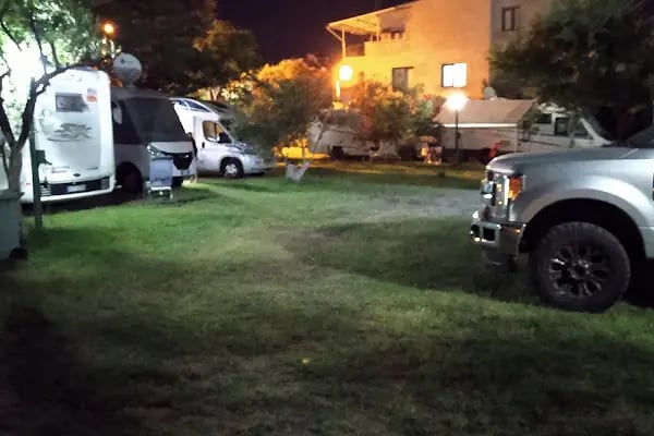 Bergama Caravan Camping - Resim 11