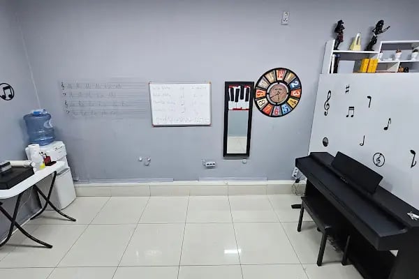 Cem Morkoç Sanat Atölyesi - Resim 3