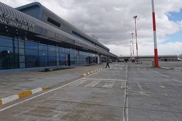 Muş Sultan Alparslan Havalimanı - Resim 1