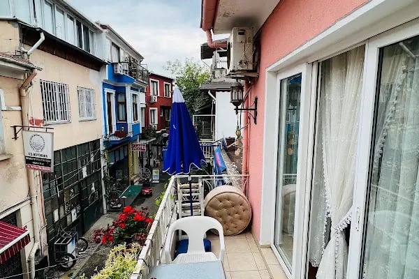 PEMBE PANSİYON BÜYÜKADA - Resim 6