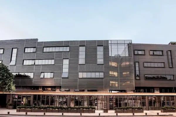 Implant World Hair -BEST HAIR TRANSPLANT CLINIC TURKEY - Resim 4