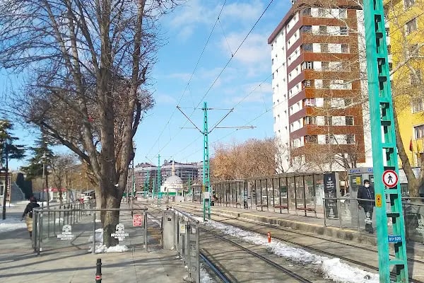 Tramvay Belediye Durağı - Resim 5