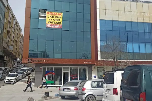 Emlak Katılım Arnavutköy Şubesi - Resim 2