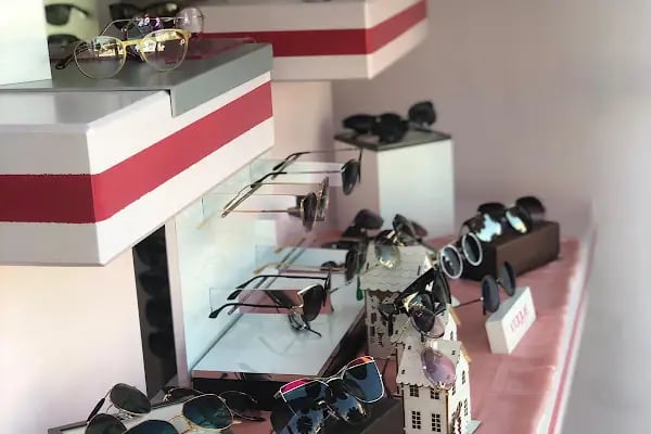 İlker Optik &amp; Lens - Resim 16