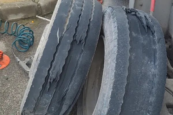 YURT LASTİK YOL YARDIM, BURSA LASTİK TAMİRİ, EN YAKIN MOBİL LASTİKÇİ, 7/24 LASTİK YOL YARDIM, AKÜ TAKVİYE, AKÜ - Resim 7