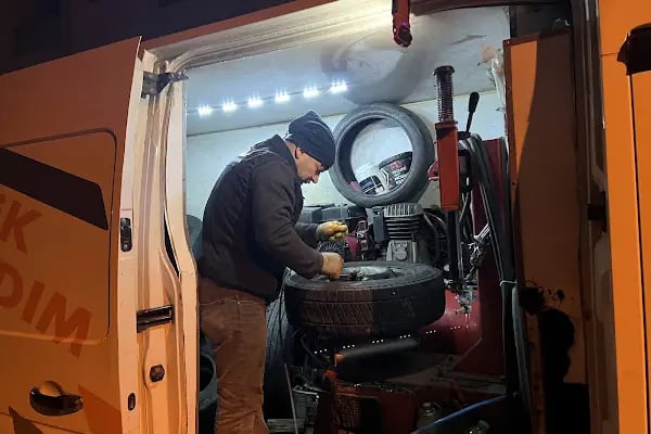 YURT LASTİK YOL YARDIM, BURSA LASTİK TAMİRİ, EN YAKIN MOBİL LASTİKÇİ, 7/24 LASTİK YOL YARDIM, AKÜ TAKVİYE, AKÜ - Resim 14