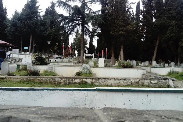 Bahçecik Mezarlığı - Resim 1
