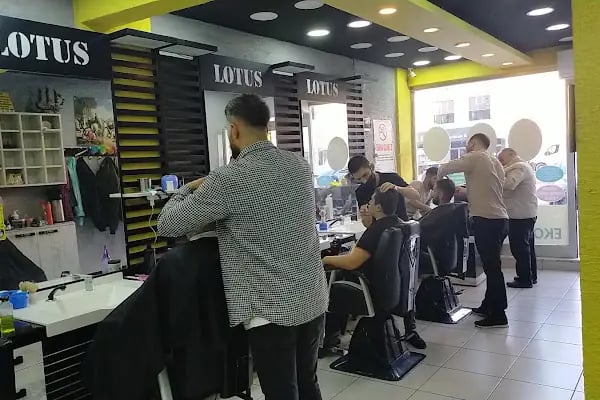 Nur's Saç ve Türban Tasarım - Resim 1