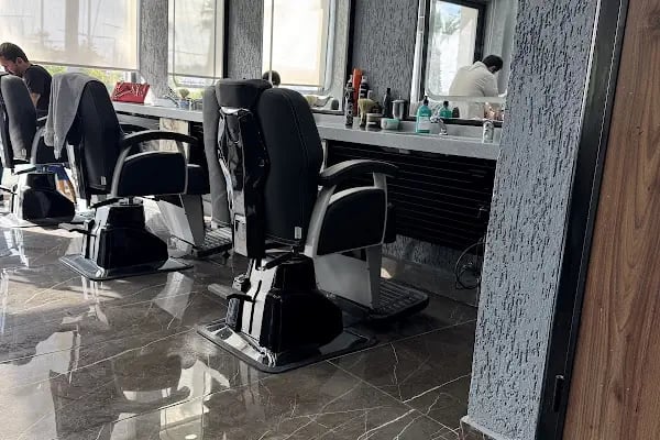 By Yaşar Kuvvetli Bodrum - Berber / Barber - Resim 8