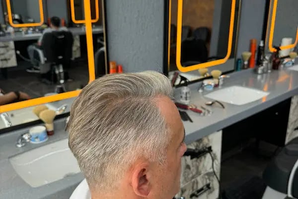 By Yaşar Kuvvetli Bodrum - Berber / Barber - Resim 12