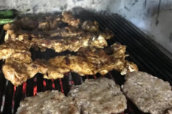 Cihangir Köfte Balık Haşlama - Resim 3