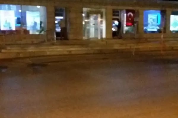Türkiye İş Bankası Cumhuriyet Mahallesi/Gaziantep Şubesi - Resim 10