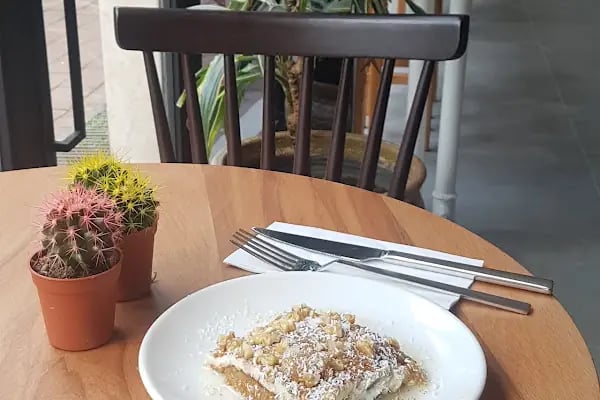 Akcaagac Cafe - Resim 10