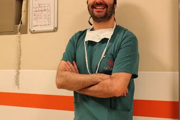 Op. Dr. Çağatay Falcıoğlu I Ankara Rinoplasti I Estetik Cerrahi I Meme Büyütme - Dikleştirme - Küçültme I Liposuction - Resim 6