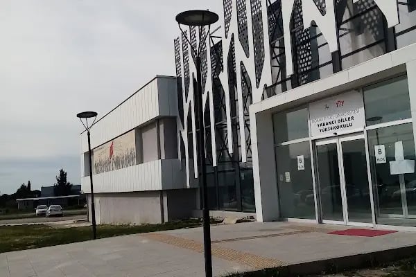 Dokuz Eylül Üniversitesi Yabancı Diller Yüksekokulu - Resim 3