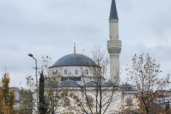 T.C. Ataşehir Müftülüğu Selman-ı Fârisi Camii - Resim 2
