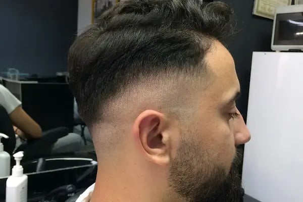 Sabri ACAR Barber's Club &amp; Women Beauty Club - Resim 8