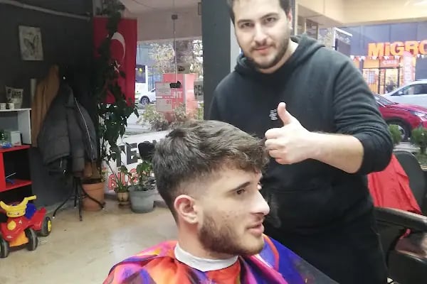 Sabri ACAR Barber's Club &amp; Women Beauty Club - Resim 17