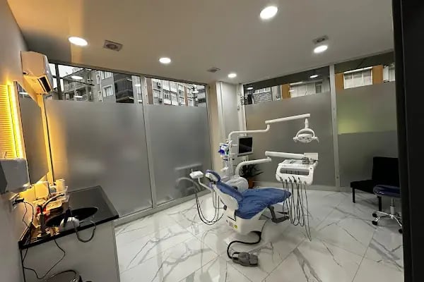Denta İzmir Ağız ve Diş Sağlığı Polikliniği - Resim 4