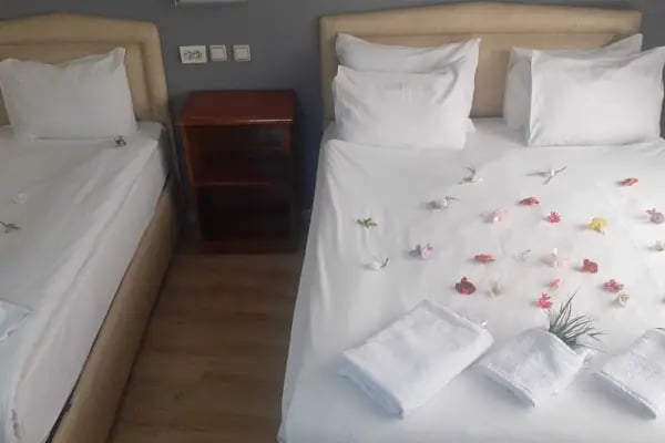 Çeşmeli Hotel - Resim 11