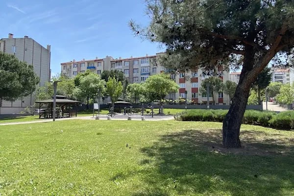 Şehit Astsubay Deniz Göçgün Parkı - Resim 12