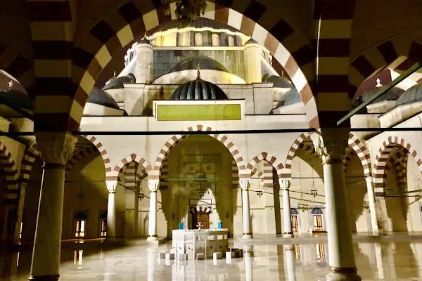 Mimar Sinan Camii - Resim 5