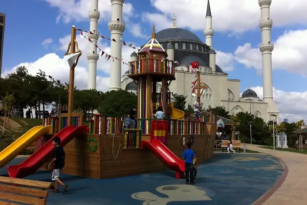 Mimar Sinan Camii - Resim 19