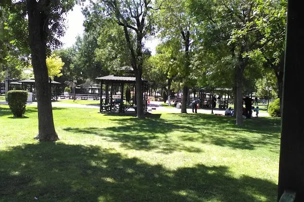Konya Karatay Şehir Parkı Lunapark - Resim 10