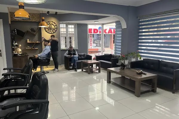 Kadir Elçi Berber Salonu - Resim 2