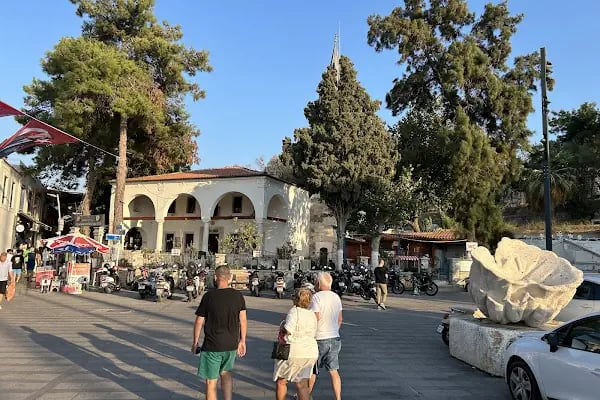 Merkez Adliye Cami - Resim 13