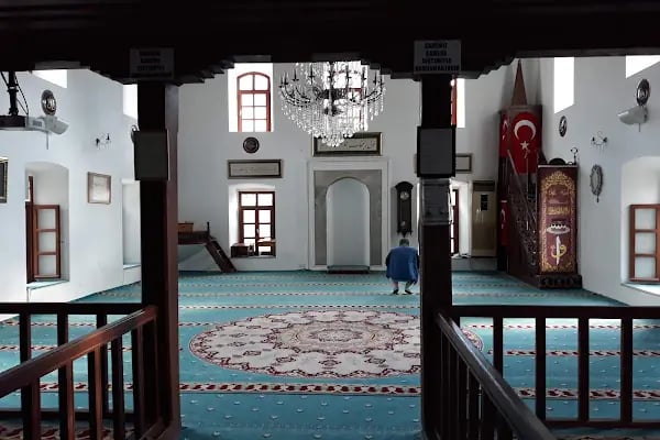 Merkez Adliye Cami - Resim 3
