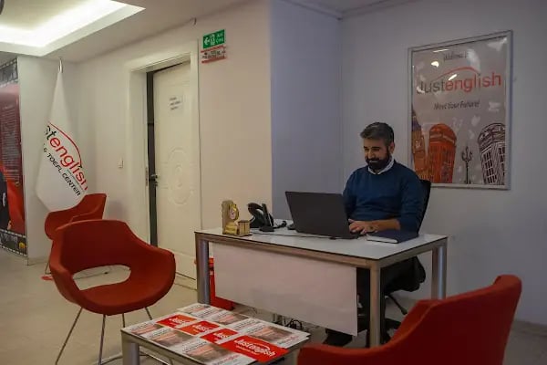Just English Dil Okulları - İngilizce Kursu Bursa-Fsm Bulvarı - Resim 17