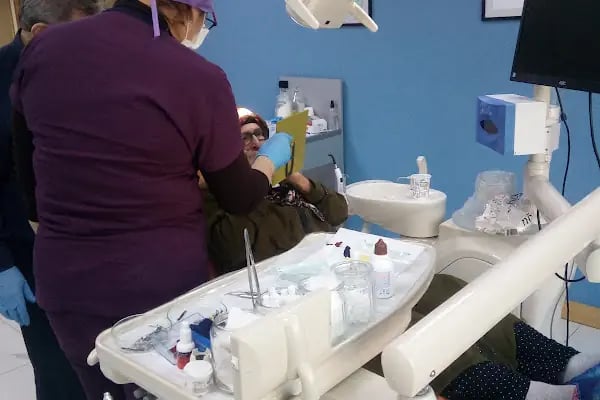Güler Dent Ağız ve Diş Sağlığı - Resim 7