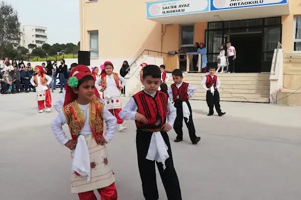 Sacide Ayaz İlk ve Ortaokulu - Resim 11