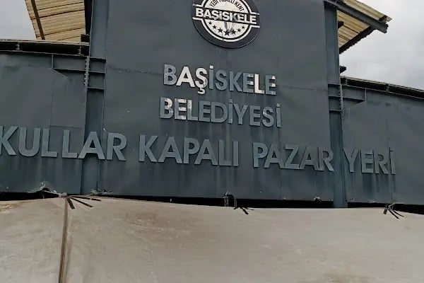 Kullar Kapalı Pazar Yeri - Resim 2